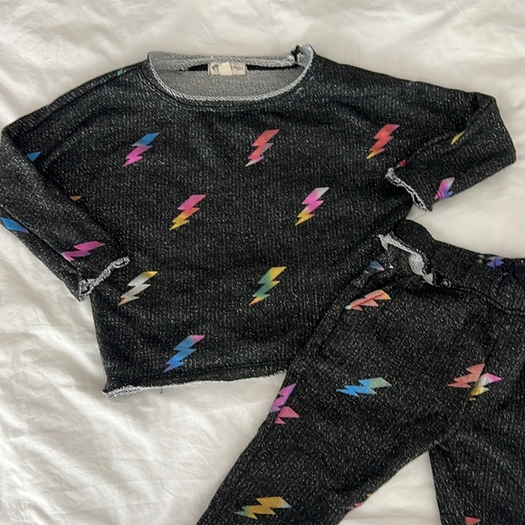 Appaman girls rainbow lightening bolt ruffle jogger sweat suit set 3T🌈⚡️ - Picture 2 of 8